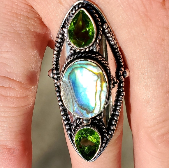 New Abalone Shell & Peridot 925 Silver Statement Ring. - Picture 13 of 16